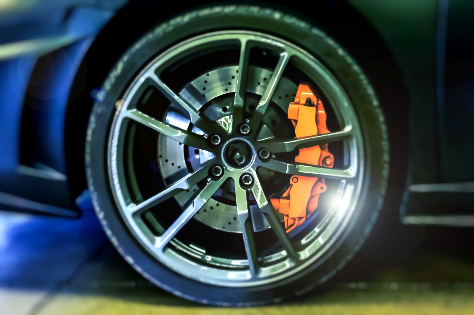 ホイールのインチアップとは タイヤ ホイールの選び方や注意点を徹底解説 カーデイズマガジン